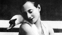 «The Immortal Swan (1935)» — обои к фильму #1