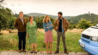 «Mit der Tür ins Haus (2019)» — обои к фильму #1