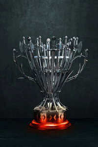Постер сериала «Между молотом и наковальней (2015)» — (12 из 62)