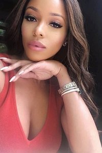 Imagem de Sheneka Adams
