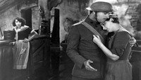 «Она идет на войну (1929)» — обои к фильму #1