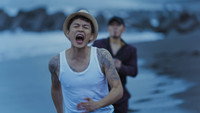 «Любовь – это оружие (2023)» — обои к фильму #8