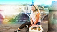 «Найди меня в Париже (2018-2020)» — обои к сериалу #1