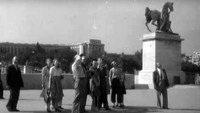 «À l'assaut de la Tour Eiffel (1947)» — обои к фильму #5