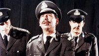 «O Drakoulas ton Exarheion (1983)» — обои к фильму #3