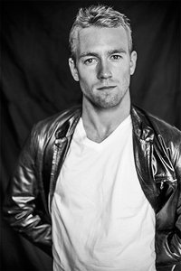 Gaston Re as Gabriel in The Blonde One