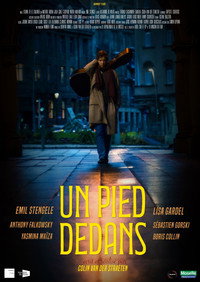 Un Pied Dedans subtitle poster