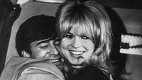 «Очаровательная идиотка (1964)» — обои к фильму #7