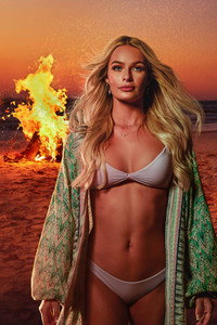 Постер сериала «Siesta Key (2017)» — (1 из 13)