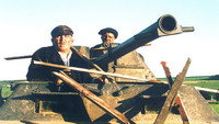 «Стой, или я не попаду (1998)» — обои к фильму #2