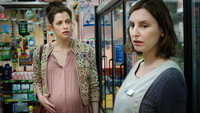 «Секреты, которые она хранит (2020)» — обои к сериалу #3