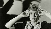 «Shadows on the Stairs (1941)» — обои к фильму #1