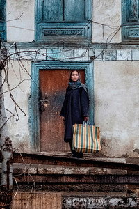 Постер фильма «Зима внутри (2022)» — (1 из 6)