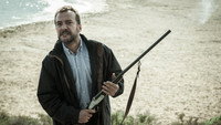 «Вдали от моря (2015)» — обои к фильму #4