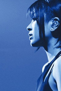 Постер фильма «Hikaru Utada: Laughter in the Dark Tour 2018 (2019)» — (1 из 6)