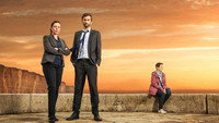«Убийство на пляже (2013-2017)» — обои к сериалу #10
