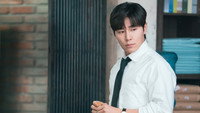 Обои к сериалу «Начнём защиту обвиняемого (2022)» — (11 из 15)