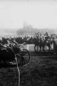 Постер фильма «Revue à Longchamp: charge finale et départ de M. le Président (1896)» — (2 из 2)