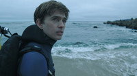 Обои к фильму «Кит: Во тьме глубин (2026)» — (12 из 37)