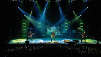 «Alter Bridge: Live from Amsterdam (2009)» — обои к фильму #1