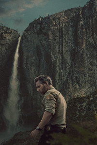 Постер сериала «В глуши (2025)» — (3 из 36)