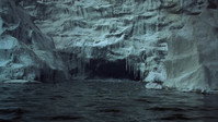 Обои к фильму «Земля, забытая временем (1974)» — (14 из 42)