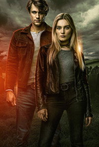 Постер сериала «Винчестеры (2022-2023)» — (2 из 8)