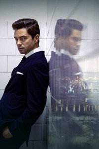 Постер сериала «Город шпионов (2020)» — (2 из 9)