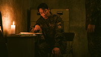 Обои к сериалу «Охотник за дезертирами (2021-2023)» — (15 из 146)