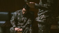 Обои к сериалу «Охотник за дезертирами (2021-2023)» — (72 из 146)