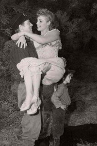Постер фильма «Возьми меня в город (1953)» — (1 из 4)