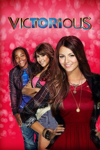 Постер сериала «Виктория-победительница (2010-2013)» — (3 из 51)