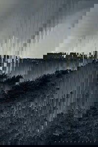 Imagem do Filme Empty States