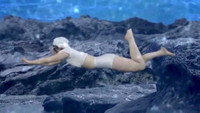 «Giant Woman vs. Big Octopus (2011)» — обои к фильму #6