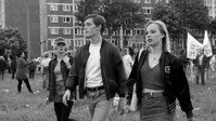 «Мы молоды. Мы сильны (2014)» — обои к фильму #1