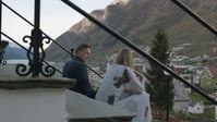 Обои к сериалу «Покойся с миром, Генри (2023)» — (13 из 19)