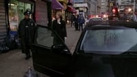 S03E01 - (2003)