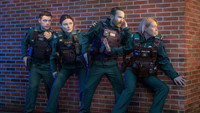 Обои к сериалу «Голубые огни (2023)» — (13 из 72)