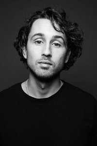 Armand Rosbak profile