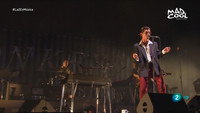 «Arctic Monkeys at Mad Cool 2018 (2018)» — обои к фильму #1