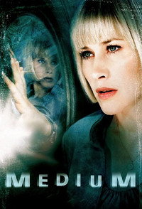 Постер сериала «Медиум (2005-2011)» — (13 из 65)