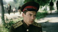 «В последнюю очередь (1981)» — обои к фильму #1
