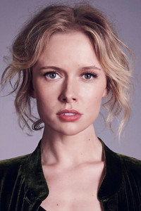Amelia Eve - Gemma Hall