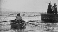 «Лодка выходит из порта (1895)» — обои к фильму #1