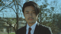Обои к фильму «Saitankyori wa mawari kudokute, (2019)» — (27 из 33)