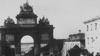 «Madrid, porte de Tolède (1896)» — обои к фильму #1