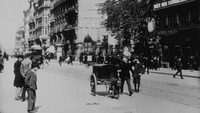 «Boulevard Anspach (1897)» — обои к фильму #1
