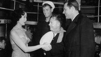 «Мосты у Токо-Ри (1954)» — обои к фильму #4