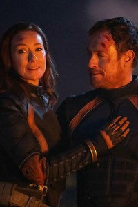 Постер сериала «Затерянные в космосе (2018-2021)» — (28 из 49)