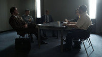 Обои к сериалу «Джон Уэйн Гейси: Замаскированный дьявол (2025)» — (11 из 26)